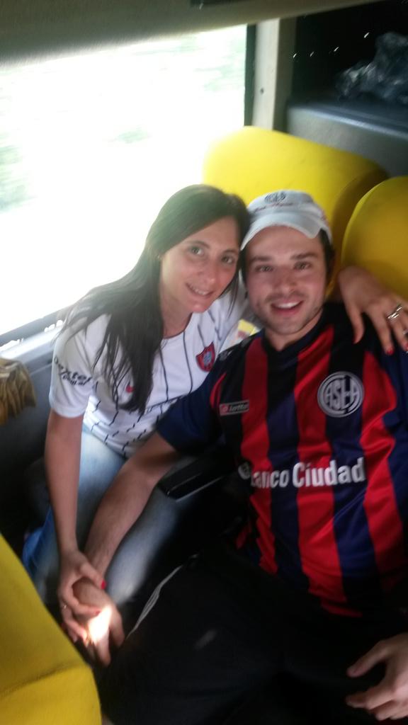katiquiu's tweet photo. xq  en cada instante  un sentimiento nos une más y más!  te amo @faricuervo 😘 http://t.co/owt9lZPSfL