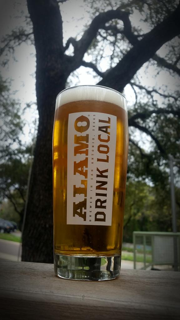 bighopsbitters's tweet photo. Don't miss our @AlamoBeerCo launch/glass giveaway this Thursday 3/19 (all locations)! #drinklocal #sneakpeek http://t.co/uZlQaeqMv2