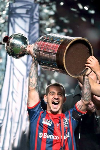 SanLorenzo's tweet photo. Lo define una sola palabra: Ídolo. ¡#FelizCumplePipi! http://t.co/Oq79DidvV7