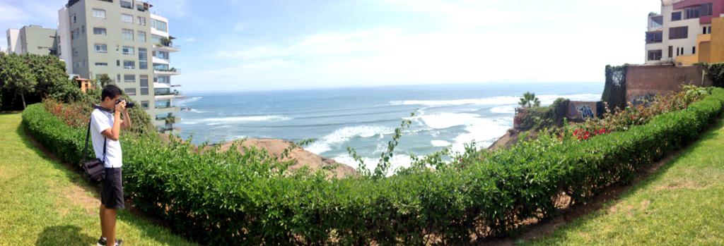 17astori's tweet photo. First day~ Barranco shooting 📷 #IAIBG http://t.co/h5Hcon92pj