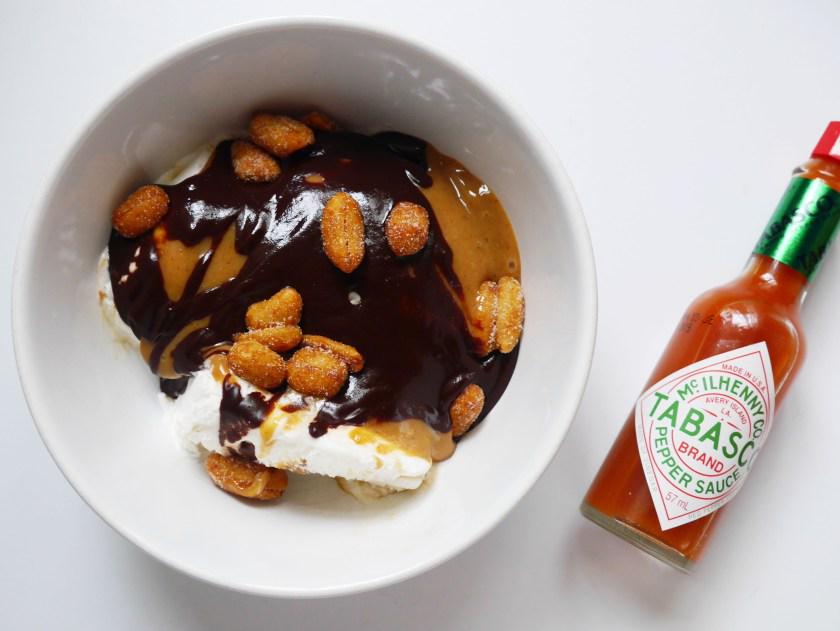 catekitchen's tweet photo. LOOKIT http://t.co/fR6UtHIVlb #FunWithFlavour DESSERT with @Tabasco_UK http://t.co/Dq6RvVEBa5