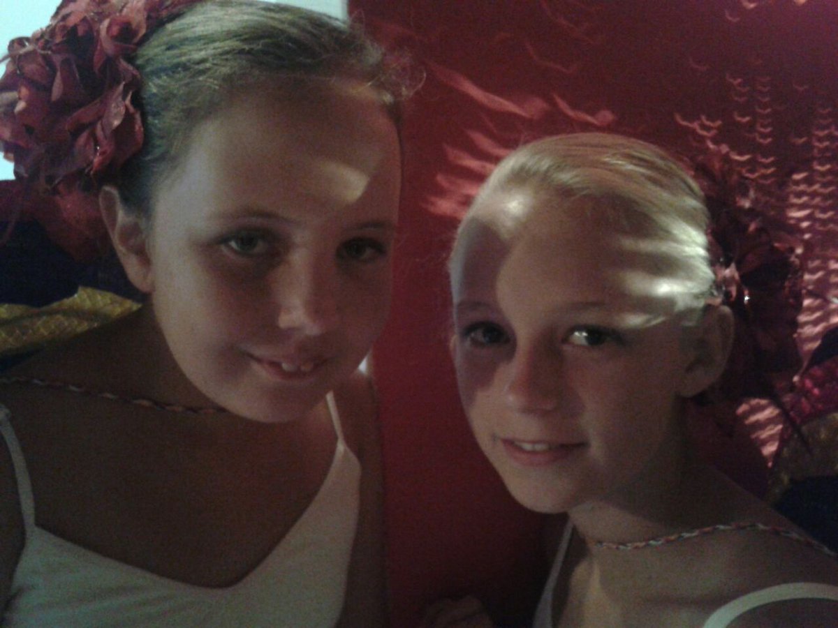 skullmix766's tweet photo. Best friends for life http://t.co/gfIV7xSjPU