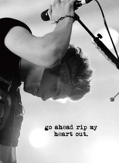 Lukey  (@mistake_worst) on Twitter photo 