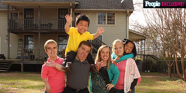 people's tweet photo. EXCLUSIVE: Meet the 7 Little Johnsons, @TLC's newest reality-show family http://t.co/NZZ0Iq7VCU http://t.co/O2vfqIkRkg