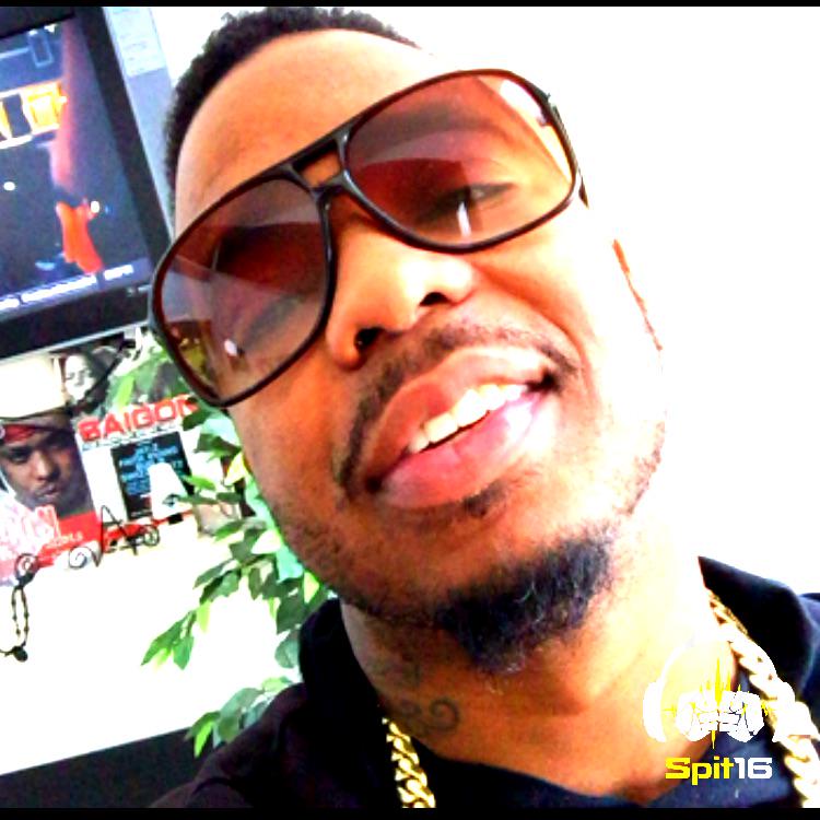 spit6teen's tweet photo. http://t.co/p3sHixjhc5 @TheRealSaigon went in hard on this #freestyle@spit6teen #spit16 #rap #ispit16 #lit #flames http://t.co/O5zUl2q1qE