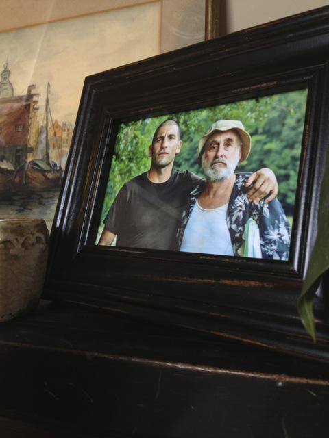 mcbridemelissa's tweet photo. .@NomanTwd hard-pressed to think of a character (or actor) I DON'T miss #TWDFamily #photoalbum #AskTWDMelissa http://t.co/ddngWzKzVj