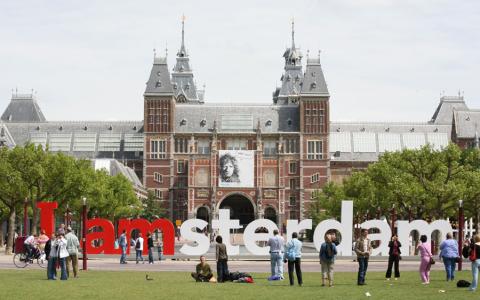 A3Noticias's tweet photo. ¿Planeas una escapada a Amsterdam? Estos son los 10 que no puedes perderte http://t.co/lLjmtD5Nf4 vía @viajestic http://t.co/SfSLoneZmT