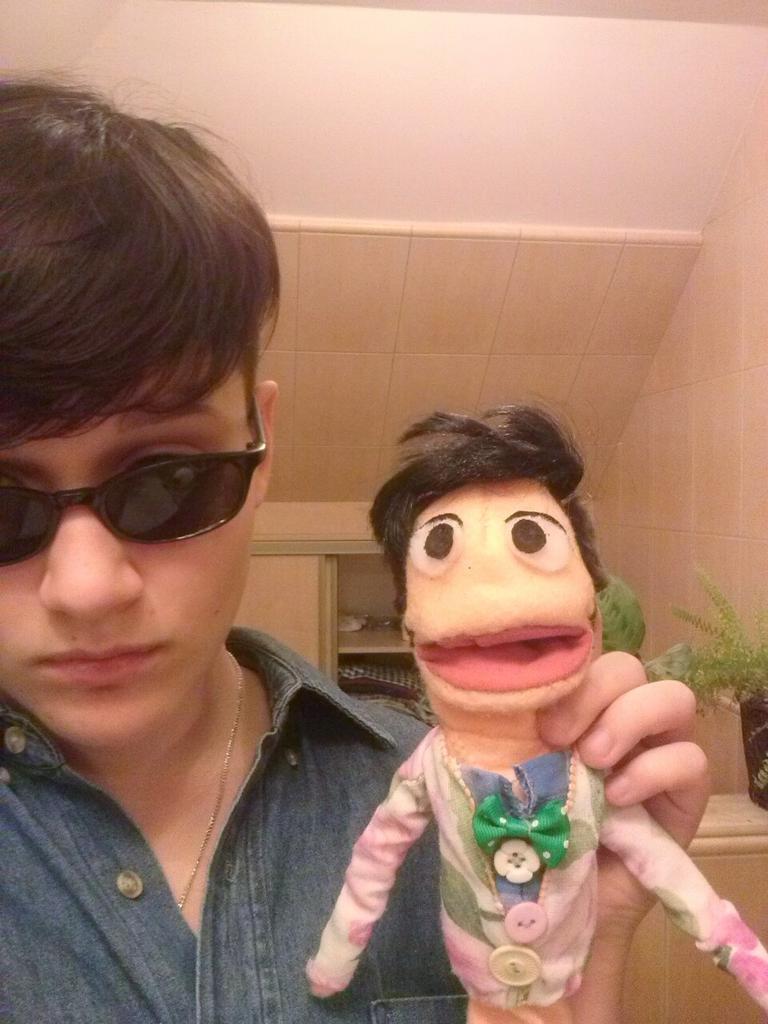 gorgeous_manyo's tweet photo. #HTTZPuppetContest So here it is, finally after working really hard muppet version of me is done, meet Gabriel. CC: http://t.co/6BTQpQVWux