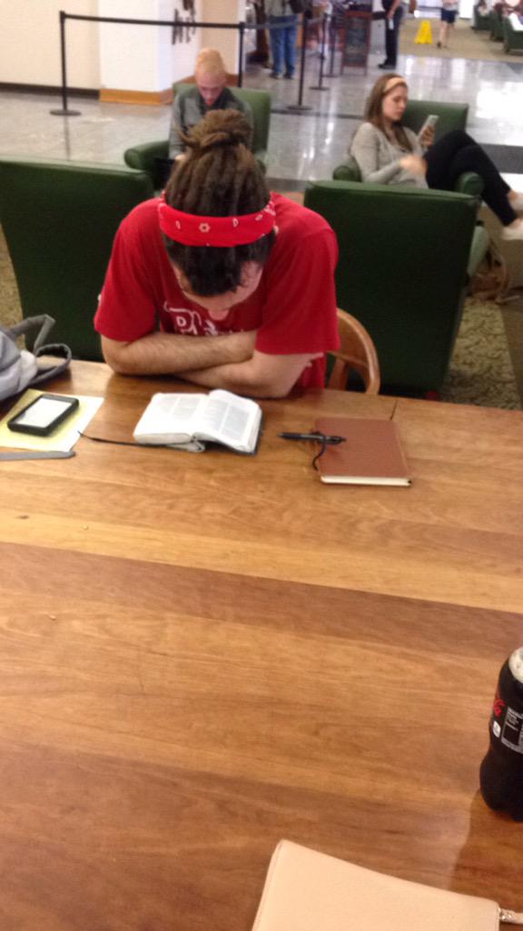 uga_buns's tweet photo. Man Bun and quiet time. These are a few of my favorite things. http://t.co/X9uITPYuLU