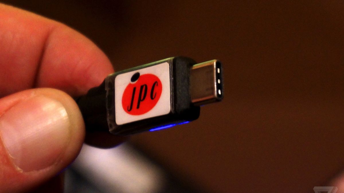 The Verge tweet media