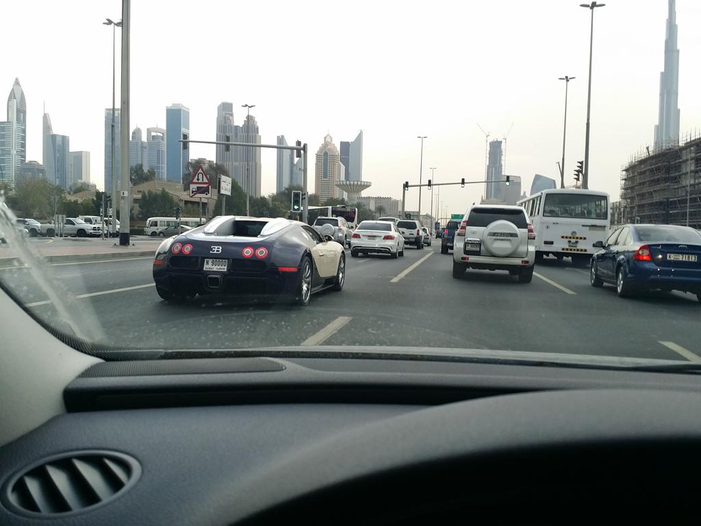 dubaigradblog's tweet photo. @putanje a ovako nesto se isto nadje na ulicama Dubaia http://t.co/cvbSH0ADxn