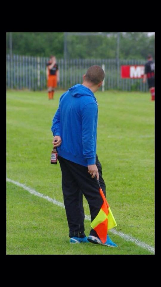 myracingtips's tweet photo. RT this if you think this would happen at a TYPICAL Sunday league footy match... http://t.co/iw2dym5UZN