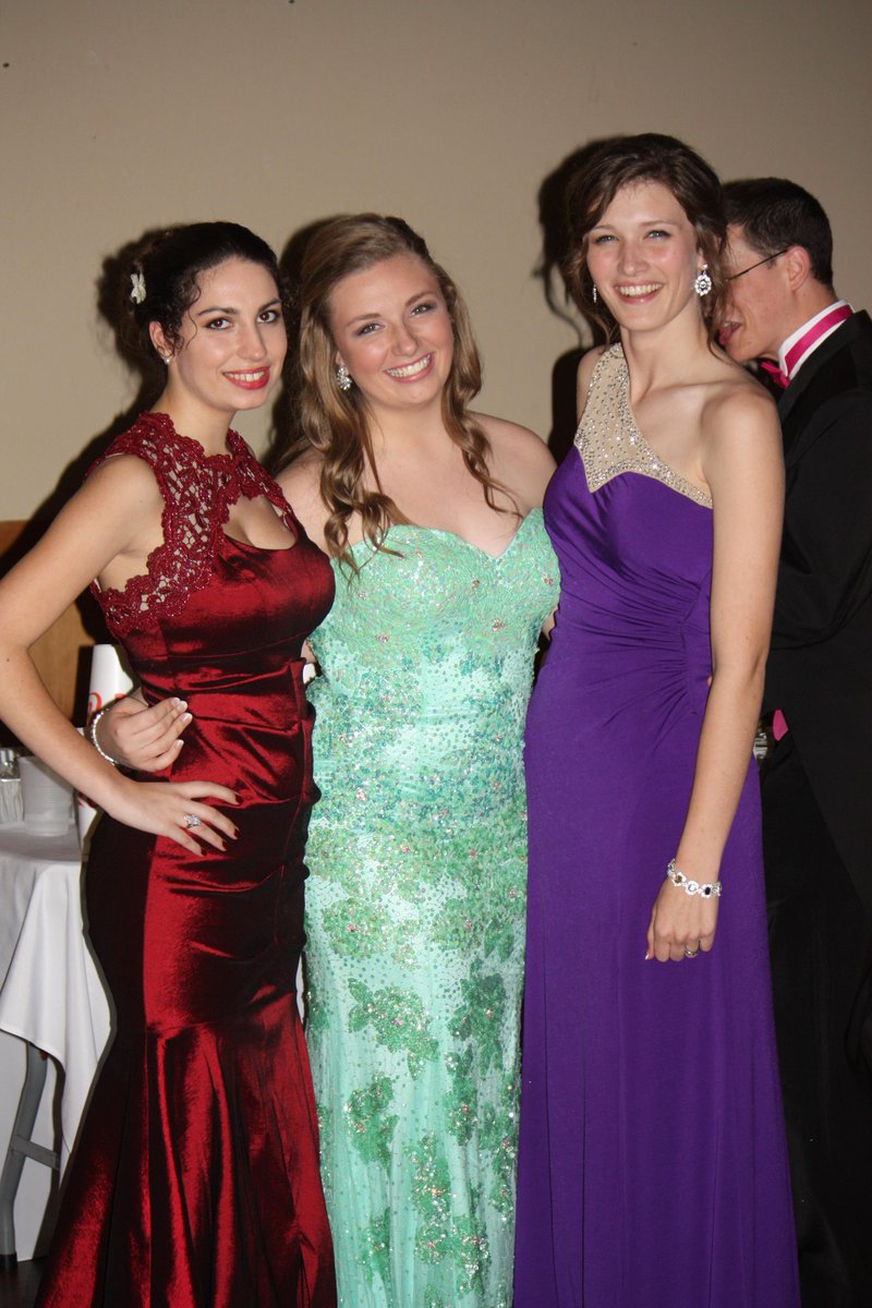 MsNeelySHS's tweet photo. Prom night!!!  They looked awesome! http://t.co/dk7r6qjb3H