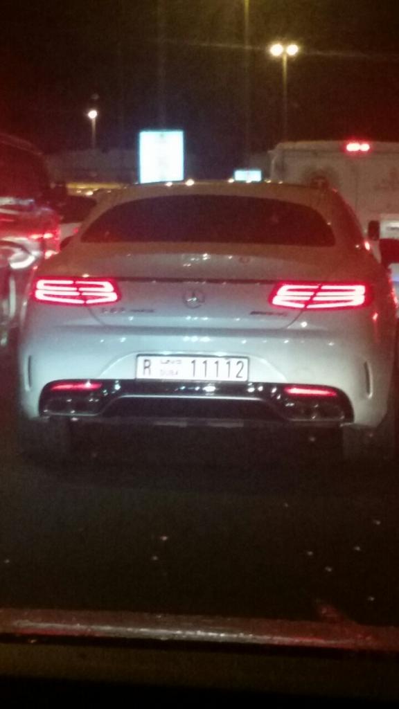 dubaigradblog's tweet photo. @putanje hehe stvarno nije pristojno, a dobro ima i jeftinijih kao ovaj mercedes S Class 140.000 EUR http://t.co/btfDlj3Q6y