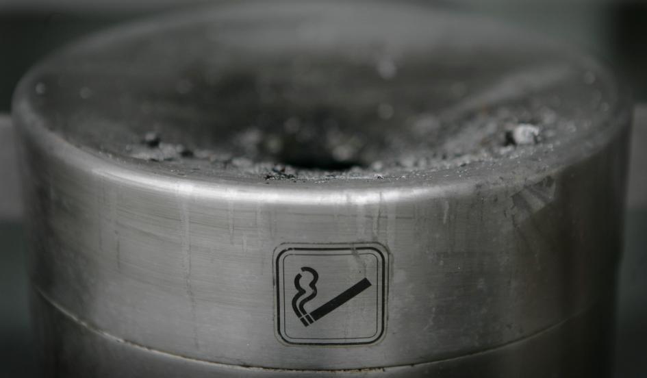 NewsweekUK's tweet photo. BREAKING: The UK’s House of Lords approves bill to standardise cigarette packaging http://t.co/6ZAsOaqCgR http://t.co/e6tBa8zG7u