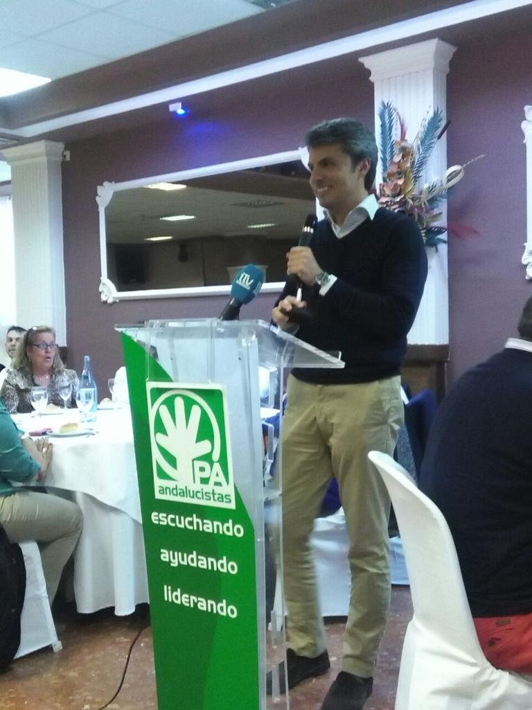 PAterritorioCDZ's tweet photo. #LaIslaSF @PAntoniojruiz (PA) "Fran será el nuevo alcalde andalucista y estaremos a su lado desde el Parlamento" #22M http://t.co/T9t2mVVSoY