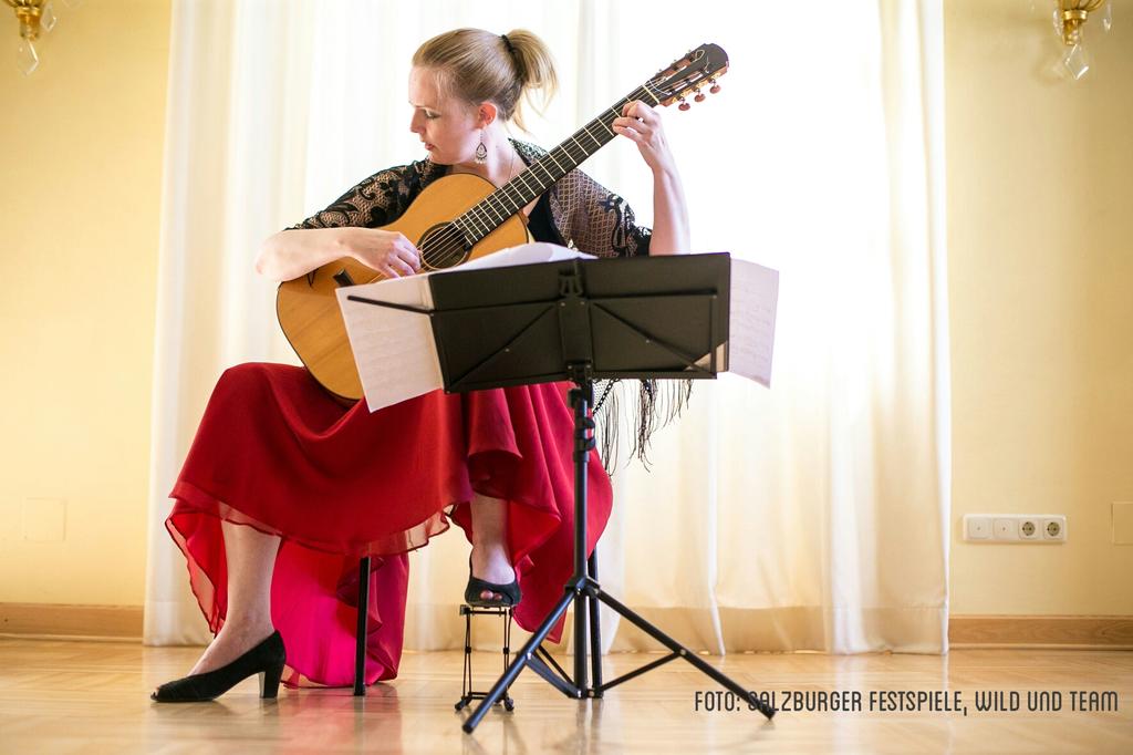 Wir waren beide in den letzten Monaten viel unterwegs, Heike spielte erstmals bei den Salzburger Festspielen!
