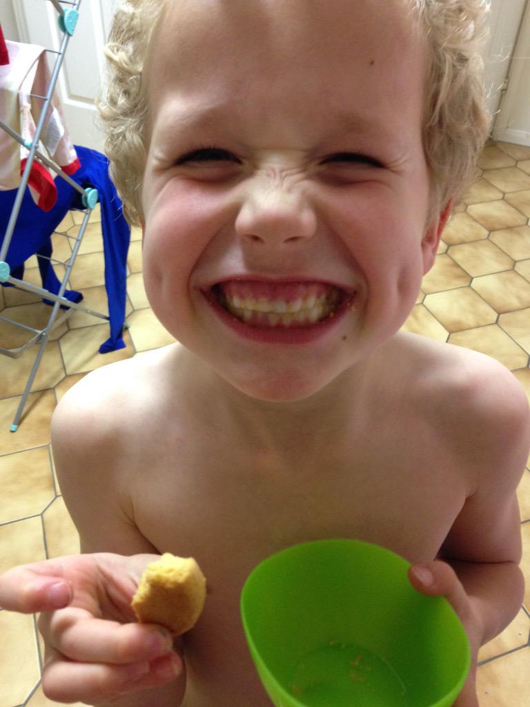 sarahomeara_o's tweet image. @lisafaulkner1 Just made the Butter Cookies #wellreceived #yum