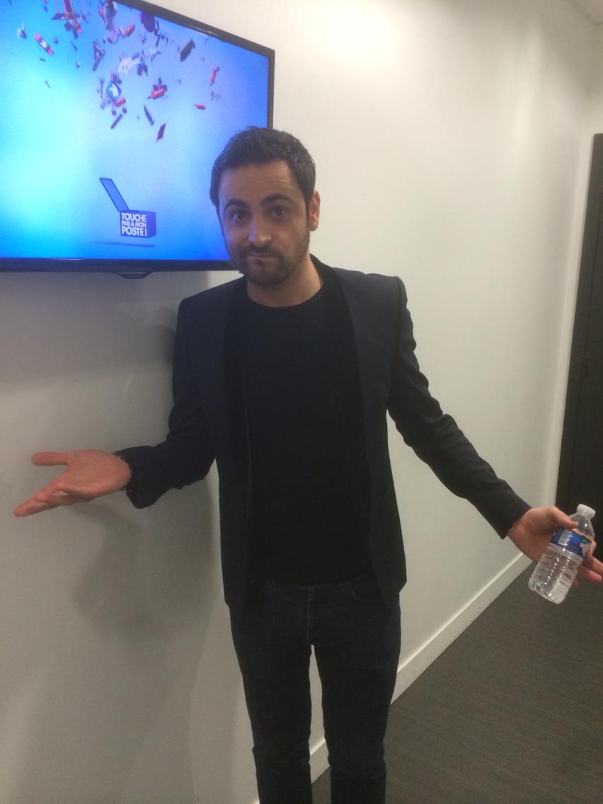 TBT9_W9's tweet image. Allez les chéris, on aide Cyril à faire revenir Derrick ! #DerrickReviens #TPMP