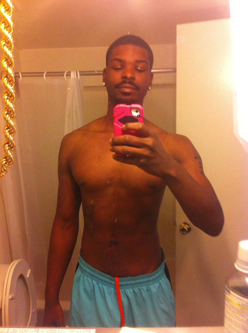 &amp; I'm still cut up #GymBuzz from a fixie http://t.co/zrMdbZOCap<a href="/tag/gymbuzz"class="tags">#GymBuzz</a>