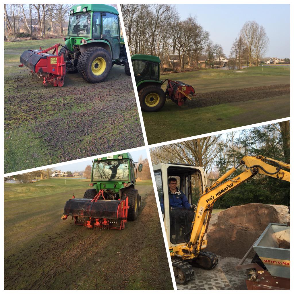 Greenkeepers druk bezig met de greens!