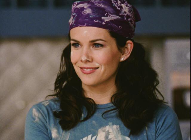 Happy bday to lauren graham who played the funniest, most bad-ass mom out there. 