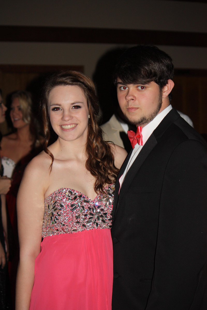 MsNeelySHS's tweet photo. Prom Night!!! @Satsuma_High http://t.co/tgPNE15Nm0