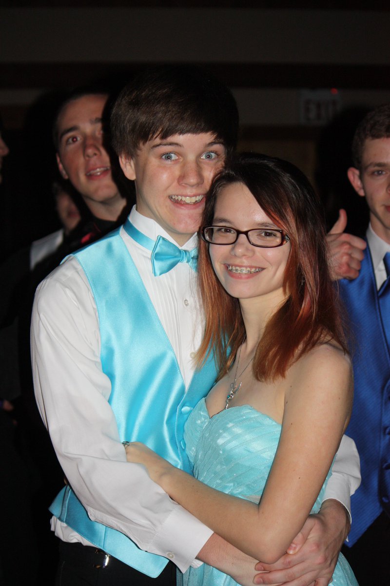 MsNeelySHS's tweet photo. Prom Night!!! @Satsuma_High http://t.co/tgPNE15Nm0