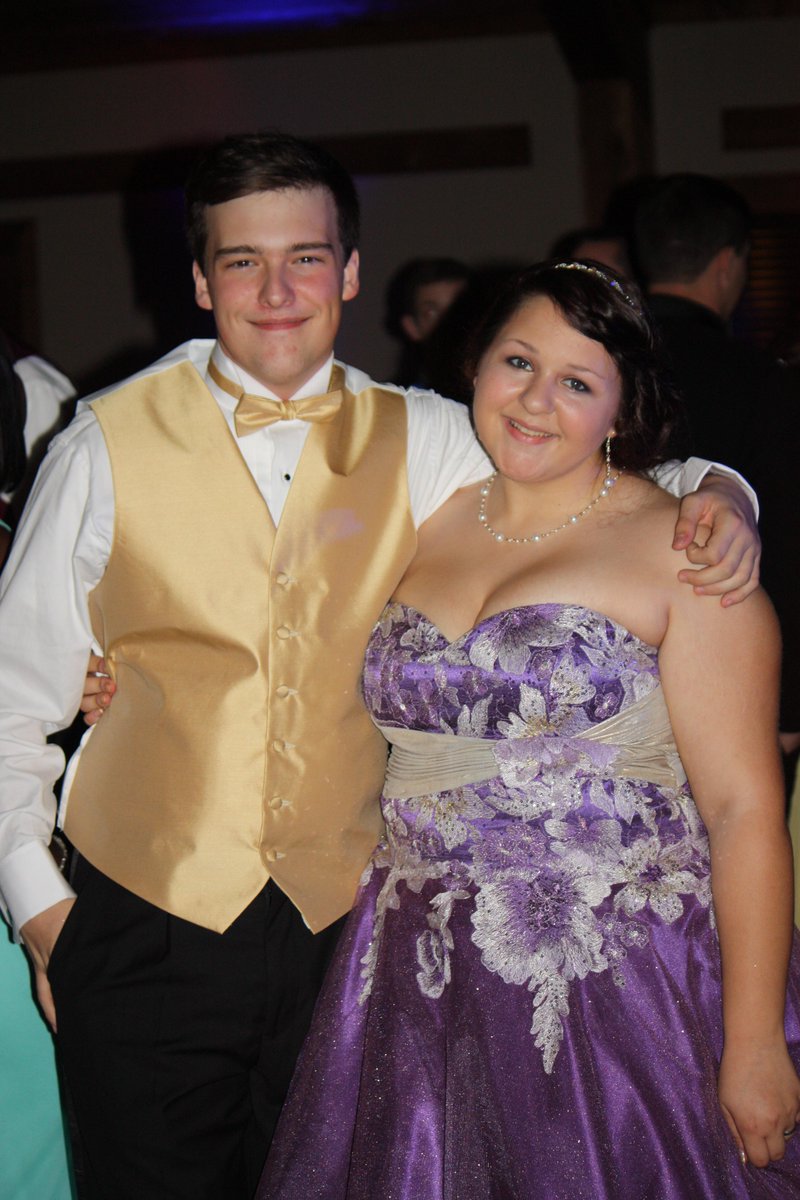 MsNeelySHS's tweet photo. Prom Night!!! @Satsuma_High http://t.co/ByeNKSVVME