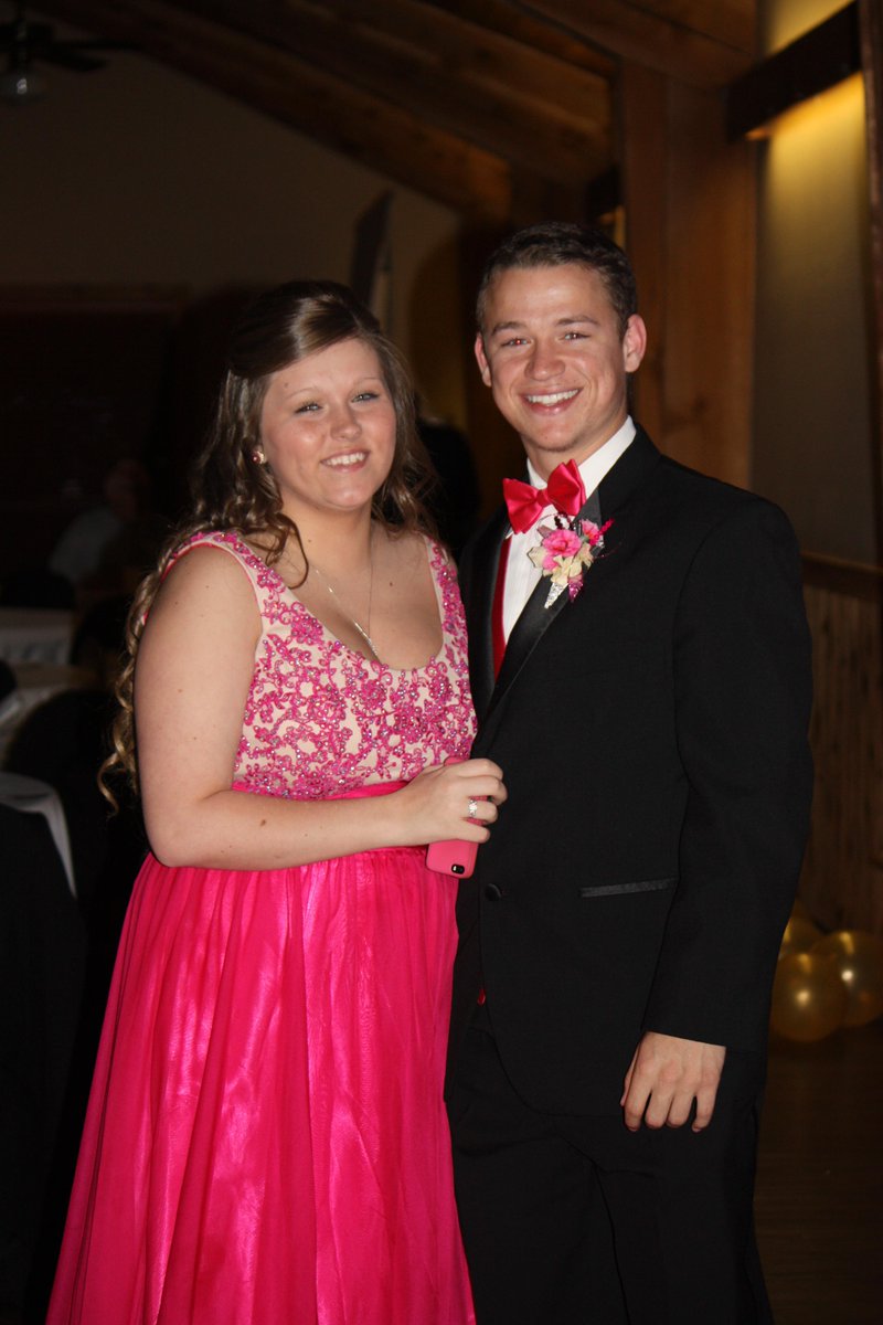 MsNeelySHS's tweet photo. Prom Night!!!!  @Satsuma_High http://t.co/n2OT7MDfLG