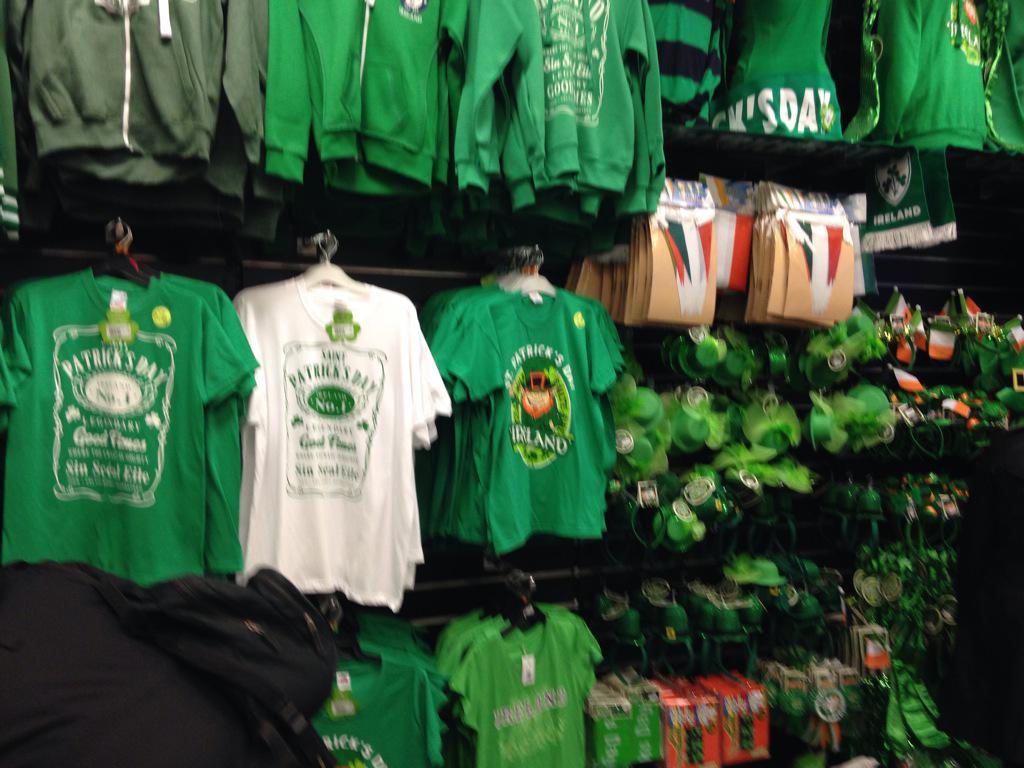Lauratobin1's tweet photo. I'm in Dublin getting decked out for #StPatricksDay Join me &amp; the @Gmb crew from 6-8:30 for a #craic #topofthemorning http://t.co/BgGCIX0vG8