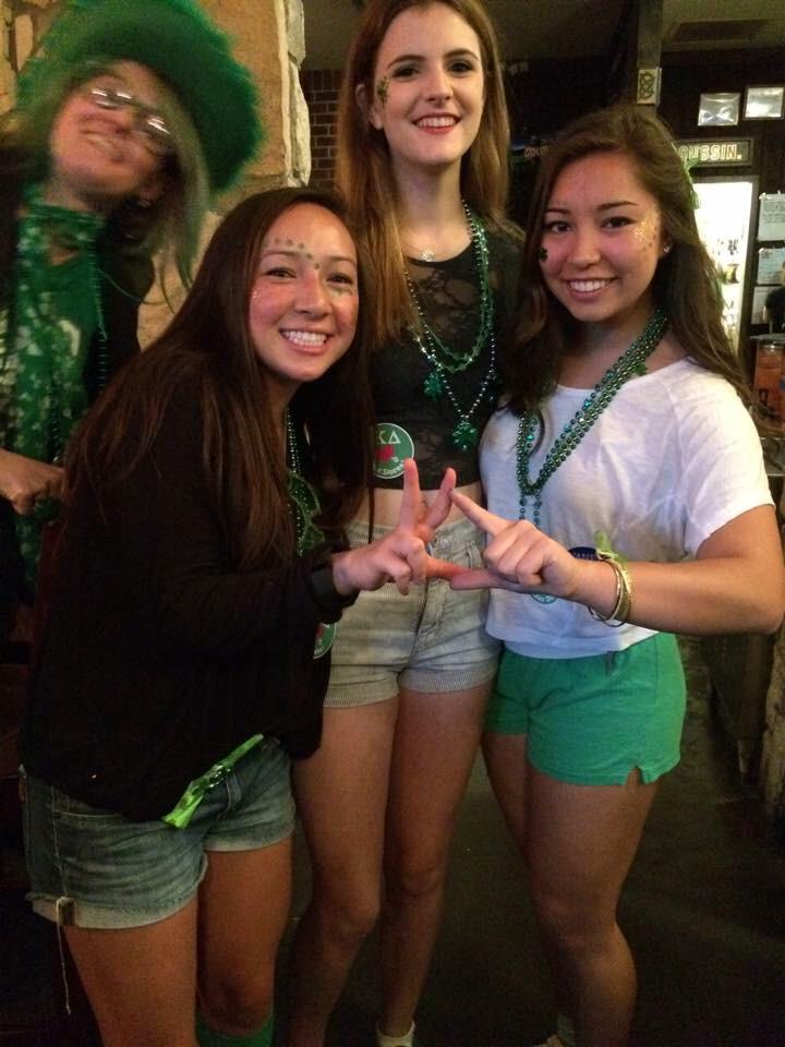 VandyKappaDelta's tweet photo. KD takes St. Patty's day! http://t.co/uLFBfwlPiS
