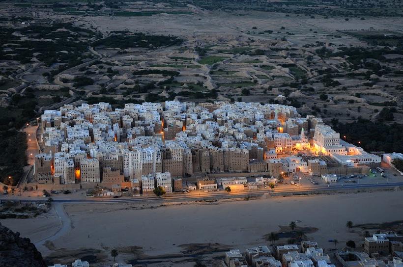 لقطة جوية رائعة لشبام بحضرموت أقدم مدينة ناطحات سحاب في العالم #اليمن