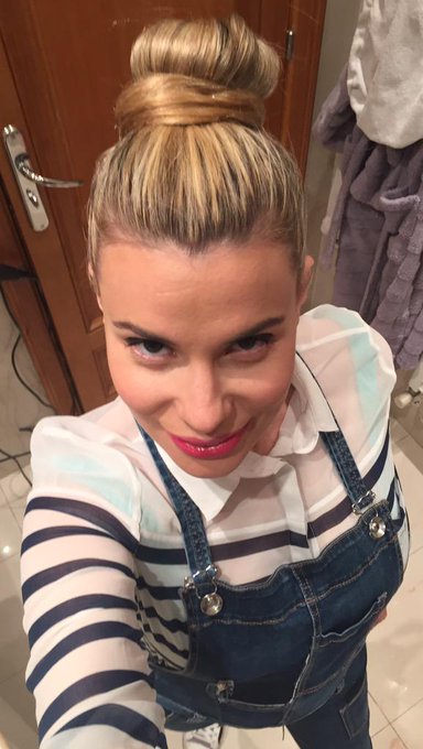 De cenita 😘 http://t.co/CPc1IwlXbU<a href="/tag/sitetocotumetocas"class="tags"><span>#sitetocotumetocas</span></a>