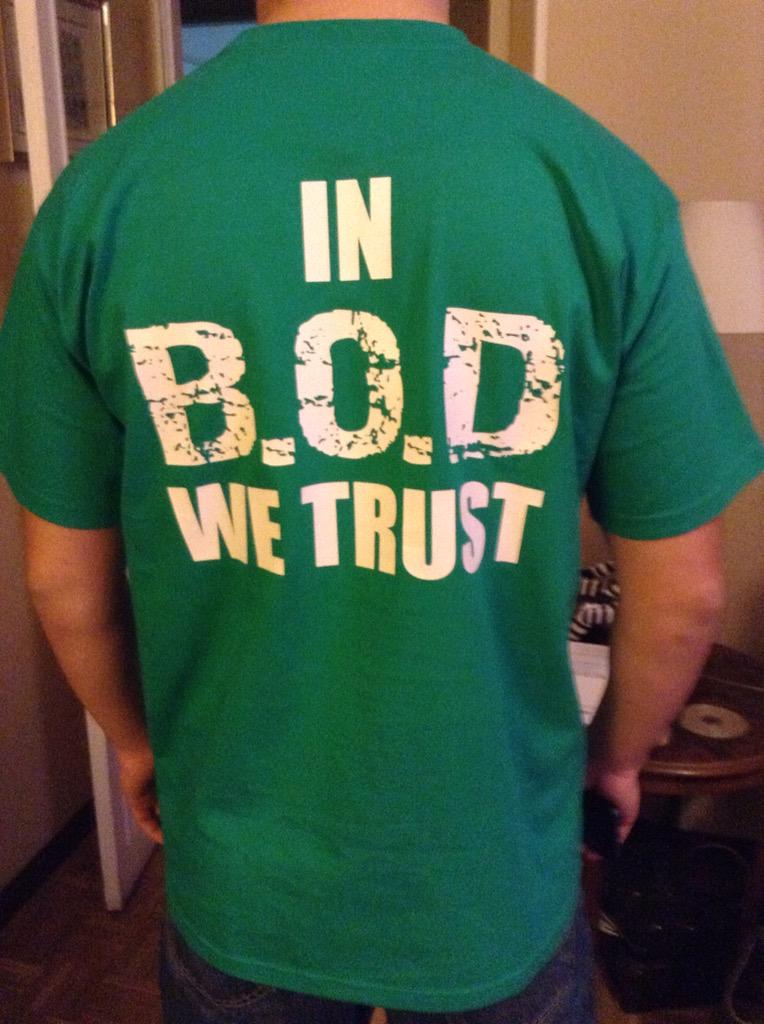 J_Sanchez11's tweet photo. Ready for St. Patty's #StPatricksDay @BrianODriscoll @IRFURugby http://t.co/clUE8pofFs