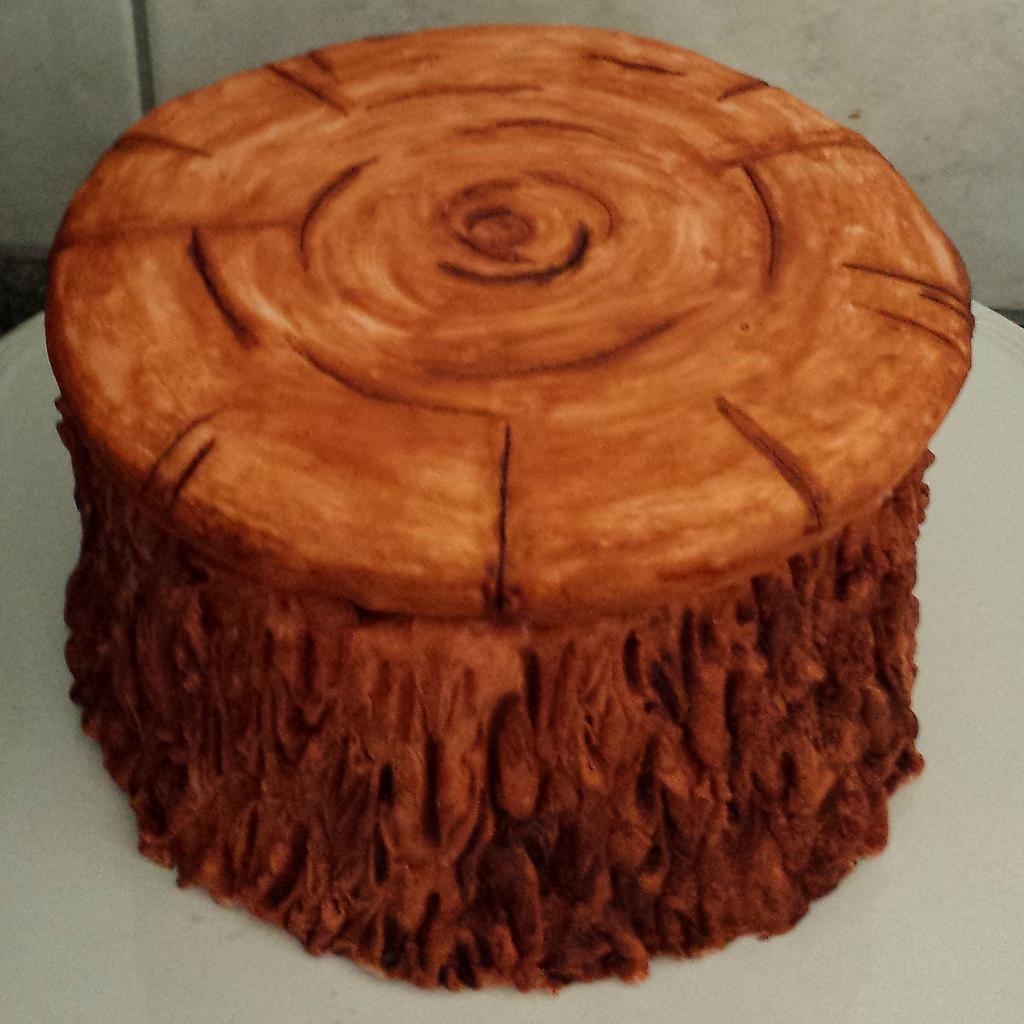 This is a 3d sugar cookie! Soon to be filled with little woodland sugar cookie animals :)