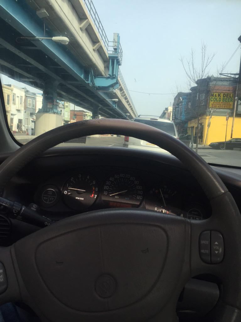 neef66th's tweet photo. Waiting for the 💊💊 man http://t.co/2Ah6mbs0HG