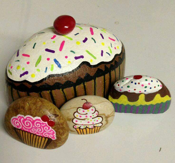 devidetallitos's tweet photo. Da forma con pintura #piedras http://t.co/4WVuu61r9R