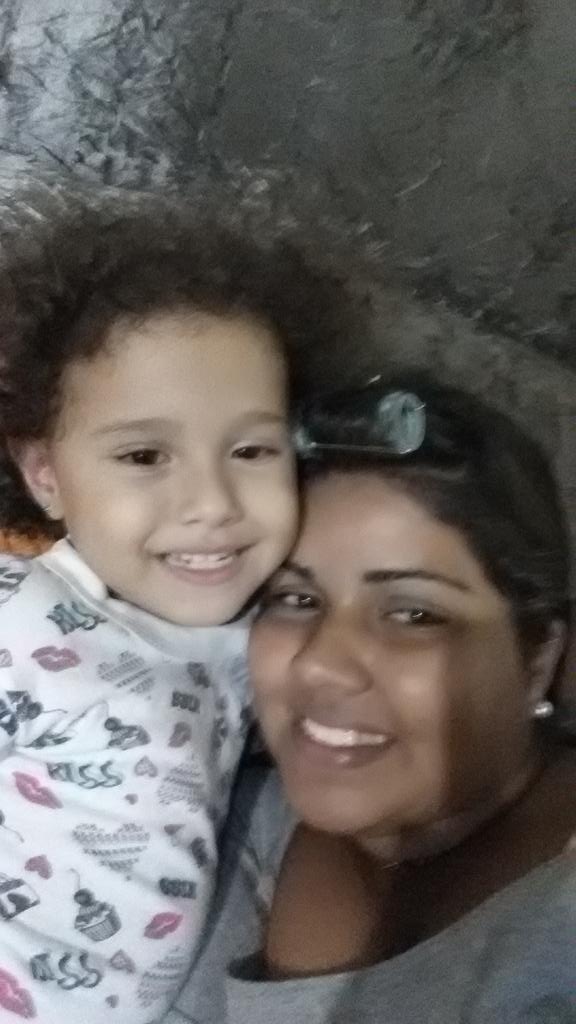 Denisebonfim's tweet photo. Com você meus dias era maravilhoso sdd minha pequena...ti amo http://t.co/SDCULPOFgM