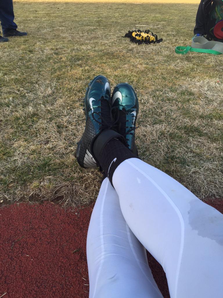 MrGetFlee99's tweet photo. 2nd workout in the books.....#YearOfTheFlee http://t.co/5xYzfgS06f