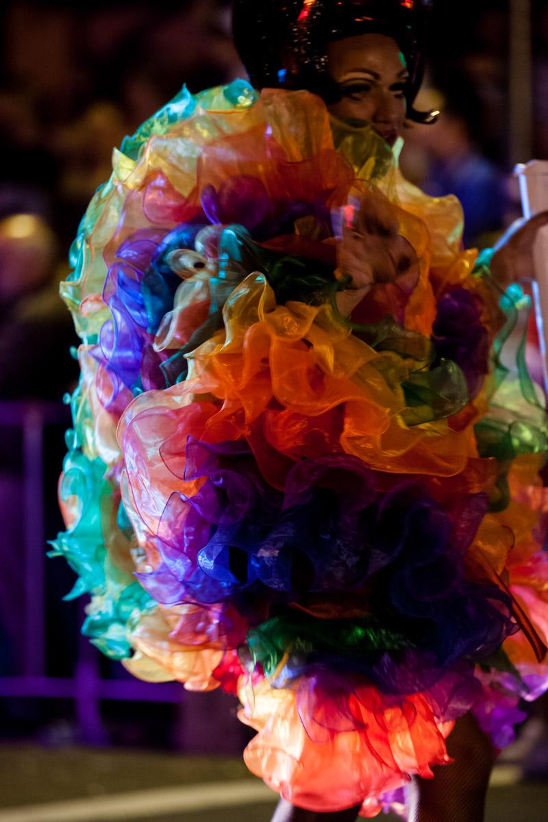 WarholsChildren's tweet photo. the @sydneymardigras parade begins!
 http://t.co/ek1XAmGau2 http://t.co/sLEXQDQLMf