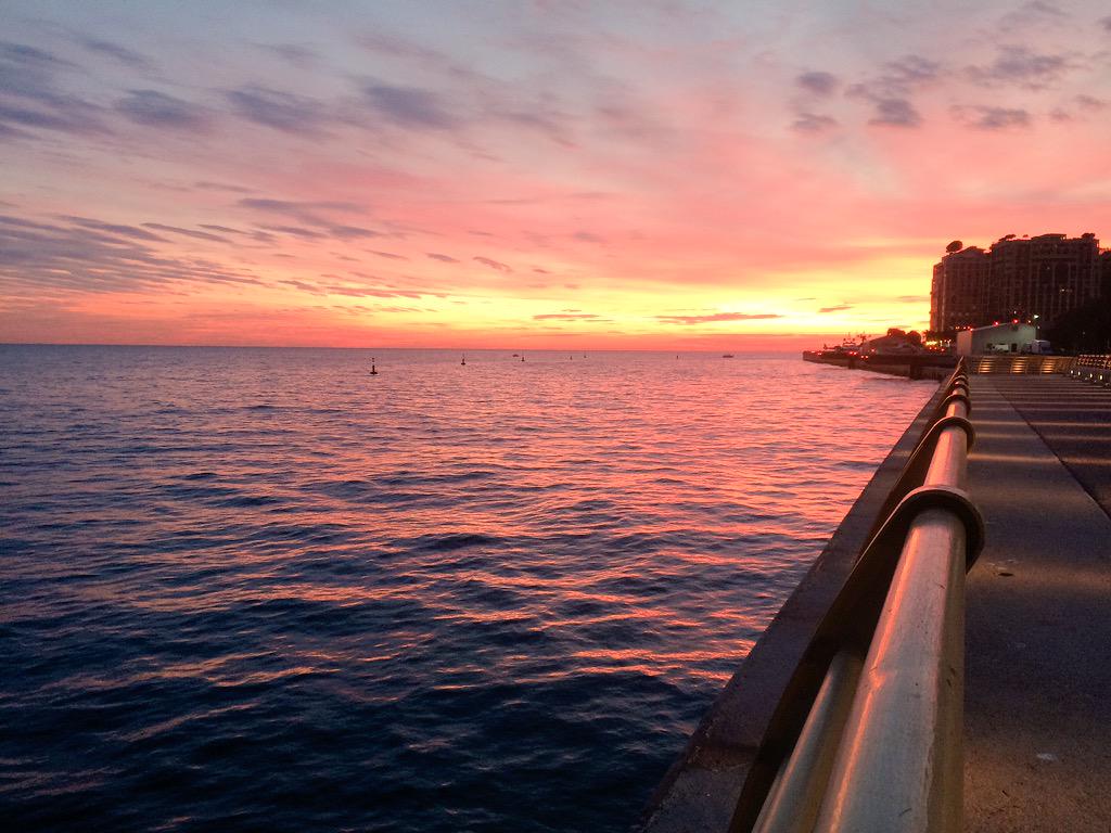 Barna_Chic's tweet photo. Amazing sunset in Monaco! Look forward to seeing again during #MYS14 @VisitMonaco #Monaco #goodnight http://t.co/mMx5yAEnIW