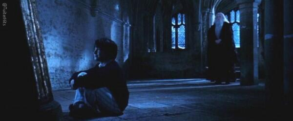 TuiterHits's tweet photo. #FrasesQueMeMarcaron
"No es bueno dejarse arrastrar por los sueños y olvidarse de vivir, recuérdalo." #Dumbledore http://t.co/Re2vj0tUUQ