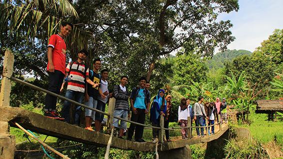 OneDayTrip #GunungMunara #bogor #JawaBarat #LBP #majuTrus #naKreatif #indonesia <a href="/LangitBiruPict/">Langit 3iru Pict</a> @Ladean_nda