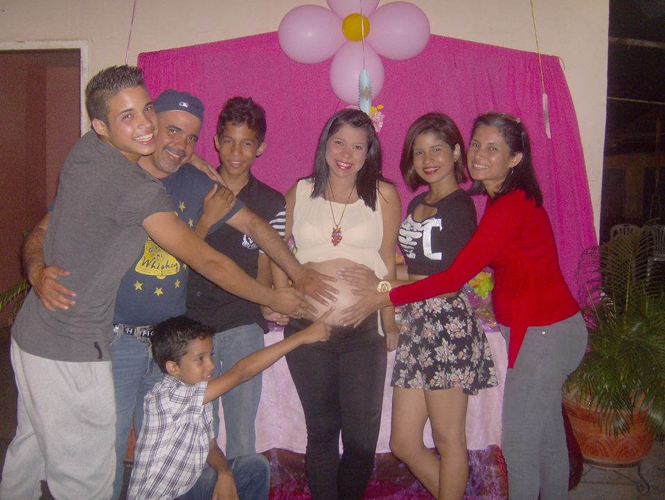 katheeh22's tweet photo. #mifamilia http://t.co/3YUDj7mGvi