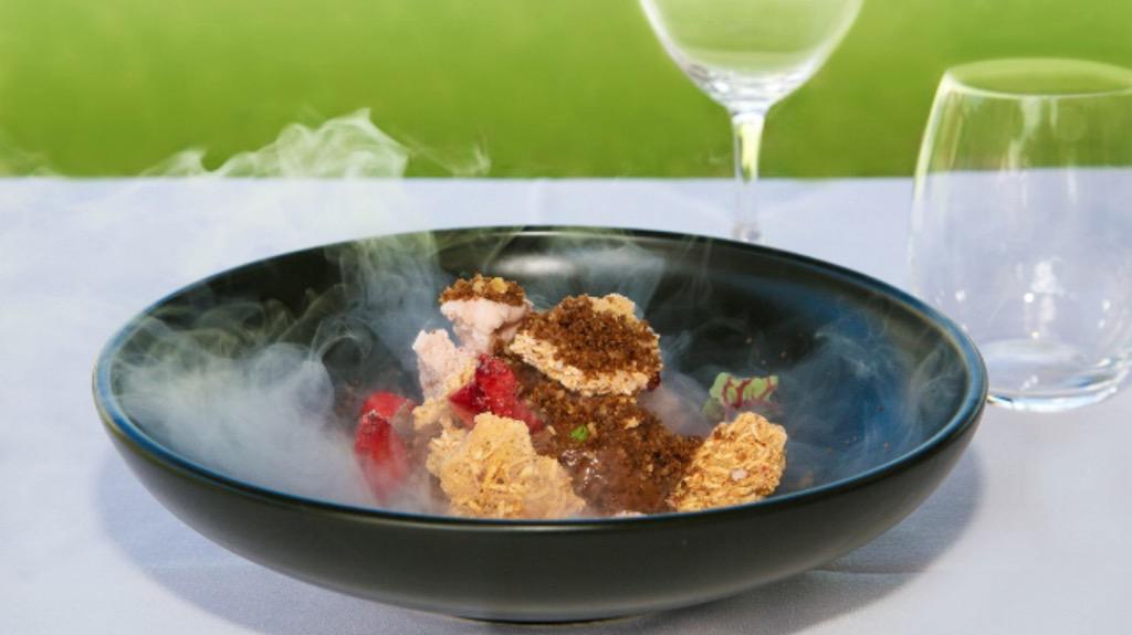 Lovedale_Lunch's tweet photo. #SneakPeek Nitro Rocky Road @MuseDining #SandalynEstate #LovedaleLongLunch #sweettooth http://t.co/ZaisigZJLF