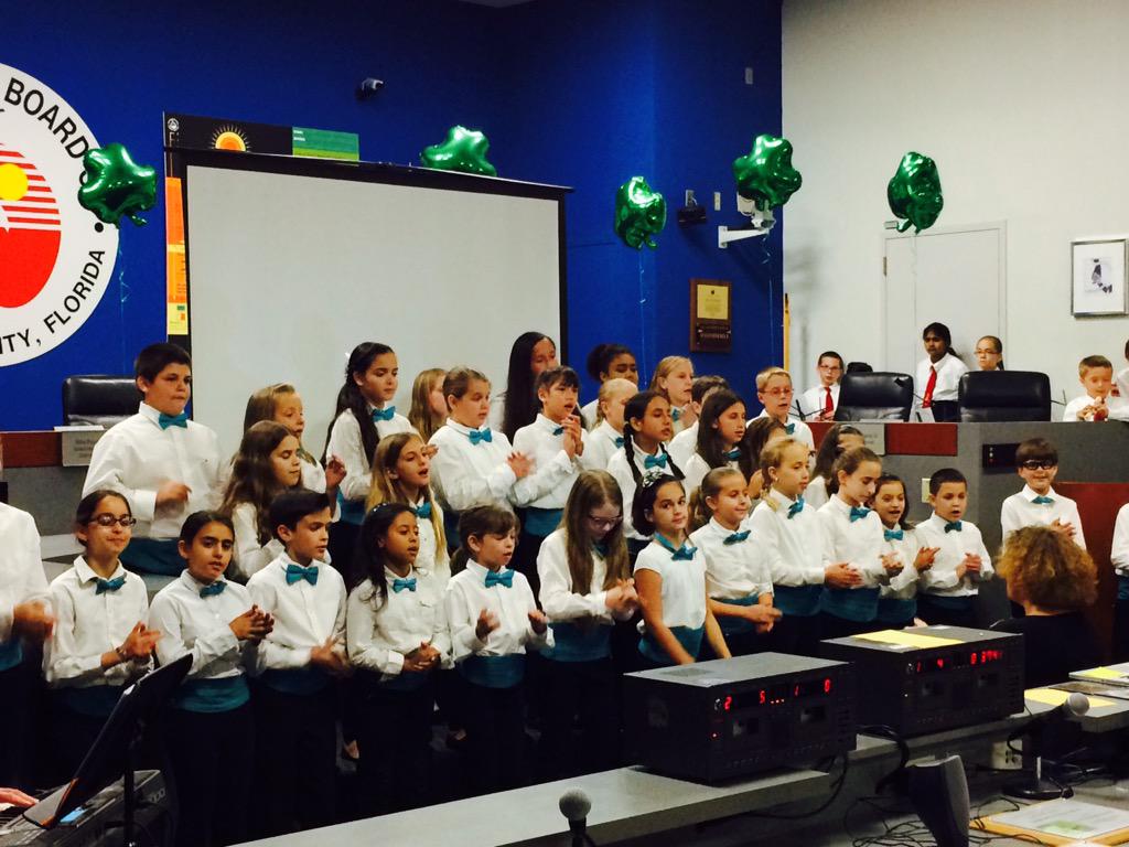 browardschools's tweet photo. BCPS staff, parents & students show the importance of art education for the community. #BCPSProud #YAM2015 http://t.co/lNgAqhv4Kc