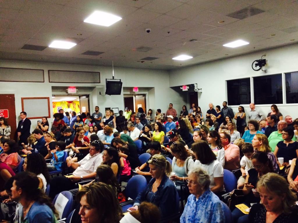browardschools's tweet photo. BCPS staff, parents & students show the importance of art education for the community. #BCPSProud #YAM2015 http://t.co/lNgAqhv4Kc