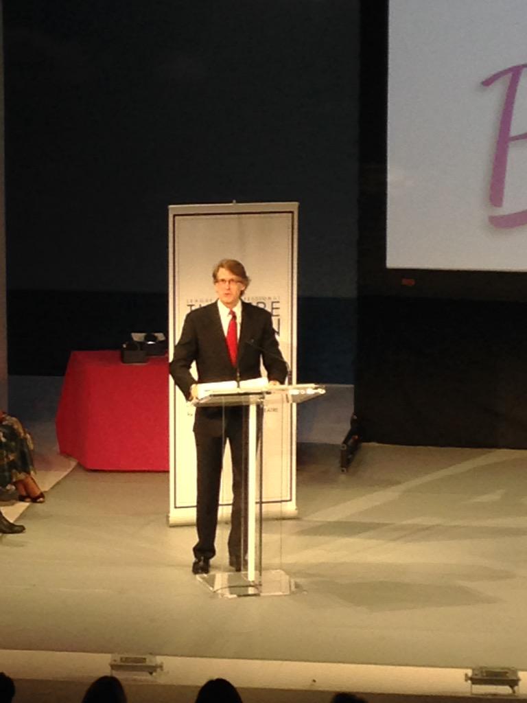 AngeloHeimowitz's tweet image. A thoroughly modern man! @WomenArtsMedia @WomenArts @ripetime @ASTEPonline