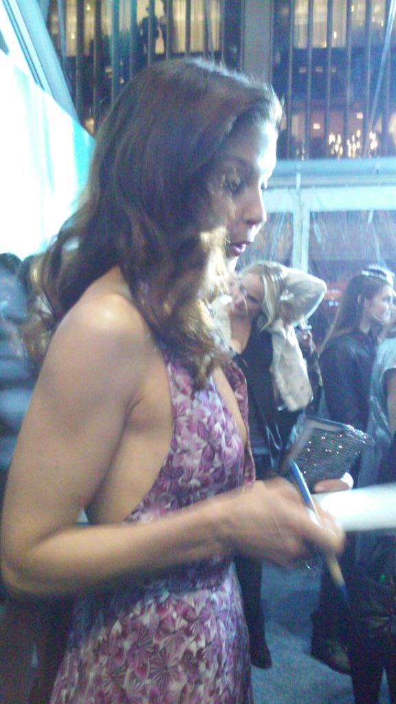 DivergentGuide's tweet photo. #AshleyJudd #InsurgentNYCPremiere #Divergent http://t.co/XKTyIjpAxp